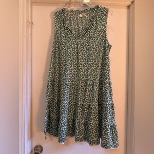 Max Studio Green Leaf Pattern sleeveless Vneck dress size 1X